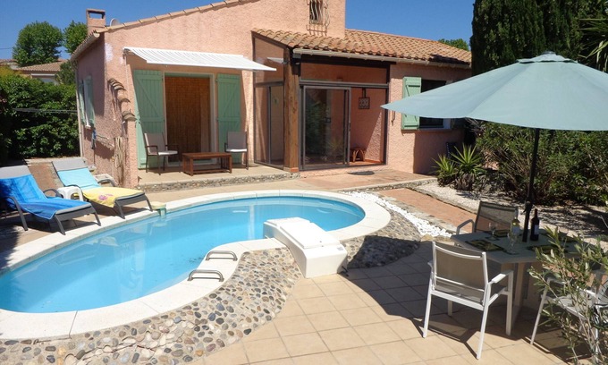 Ventenac-en-Minervois Villa | Villa with private pool, pretty village on the Canal du Midi, Languedoc