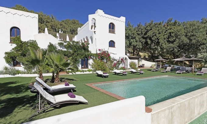 Gaucin Villa | Villa with infinity pool