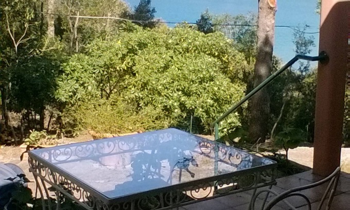 Procchio Villa | Villa with large garden and sea view