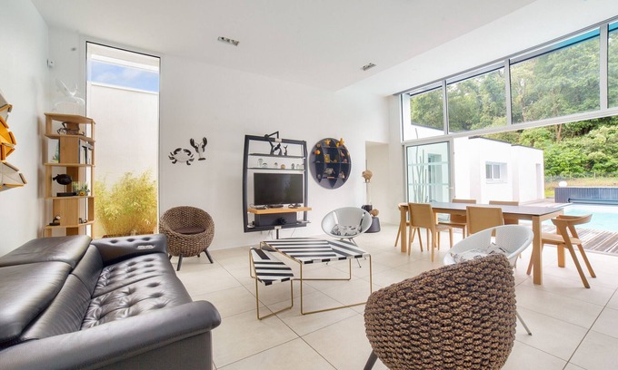 Longeville-sur-Mer Villa | Villa with pool - 500m from Rampillon beach