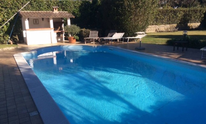 Zona LI La Storta Villa | Villa with pool 20 mins from Rome in country estate with 24 hour security.