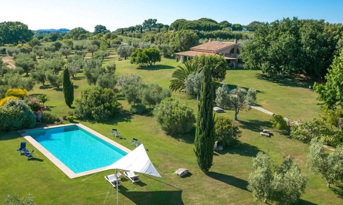 Magliano in Toscana Villa | Villa with pool in the middle of Maremma