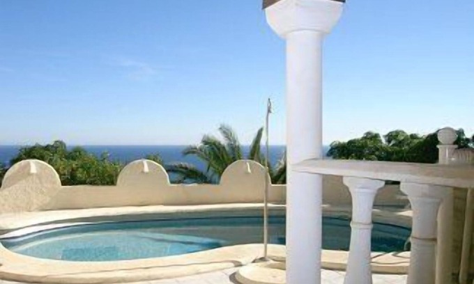 Ventanicas-El Cantal Villa | Villa with Private Pool,Stunning Sea Views,10 min walk to the beach air con Wifi