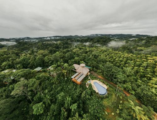 Puerto Jimenez Villa | Villas Corcovado-AC-Jacuzzi-Pool-Great Views-Nature-Relaxing