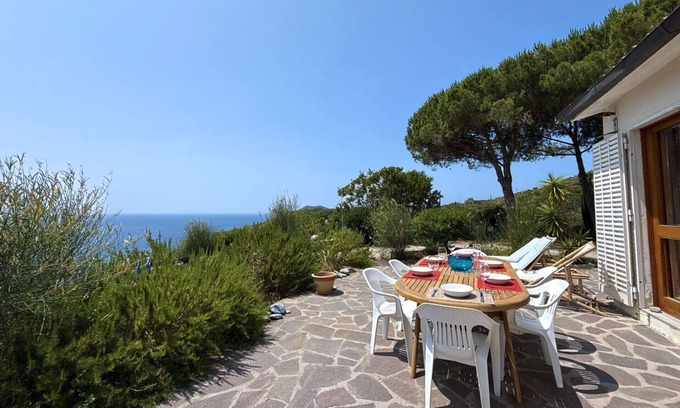 Campo nell'Elba Villa | Villetta Fonza, with a wonderful sea view!