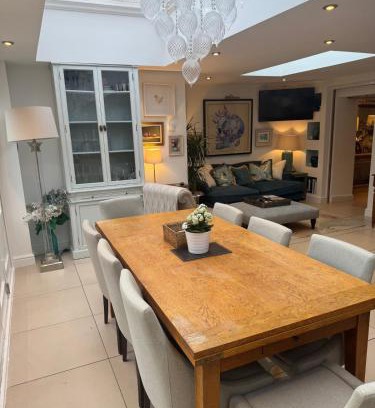 Tetbury House | Vine House