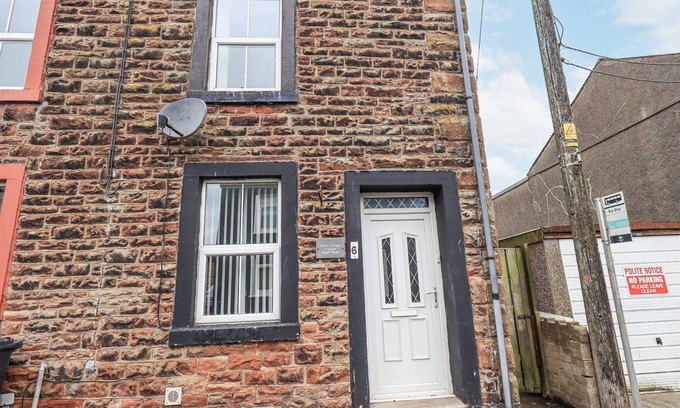 Dearham Cottage | VIOLEY COTTAGE, family friendly, with open fire in Dearham