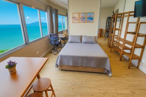 Porchat Island Apartment | Vista Panorâmica do Oceano - Wi-fi - Vaga Garagem