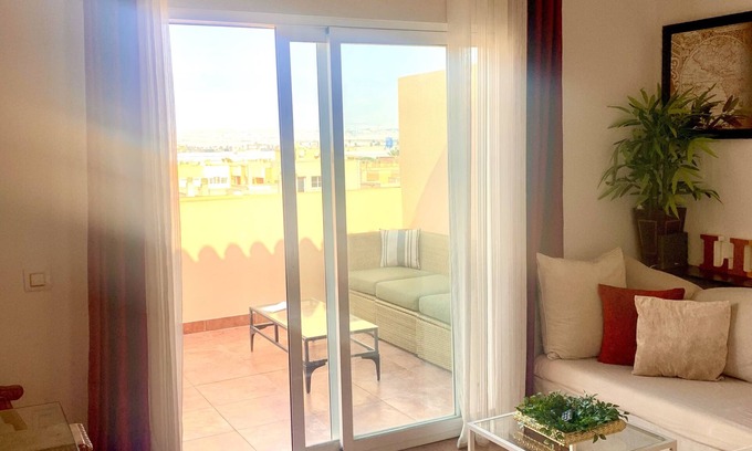 Roquetas de Mar Apartment | VIVALDI PENTHOUSE between Centro and Playa -Air Conditioning -Swimming Pool -Gymnasium-Garage