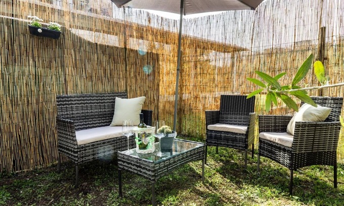 Camnago Volta Apartment | Volta hub- parking lot and garden Lake Como 7min