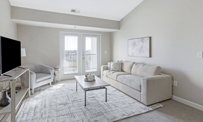 Omaha Apartment | Vrbo Property