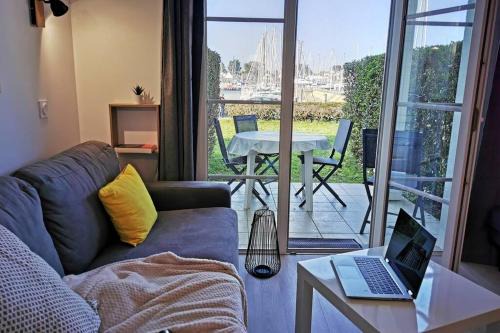 Arzon Apartment | Vue sur le port de crouesty, tout à pied