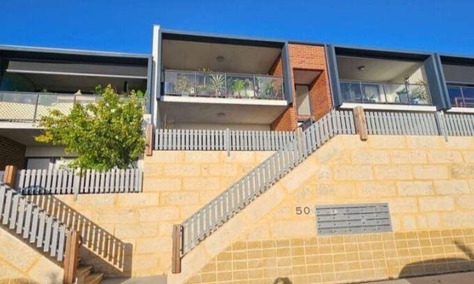 Alkimos Apartment | Wake up every morning with stunning ocean views on your door step.