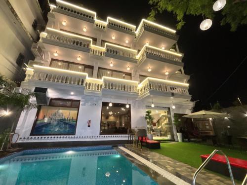 Taj Ganj Hotel | Walk 2 Taj A Boutique Abode