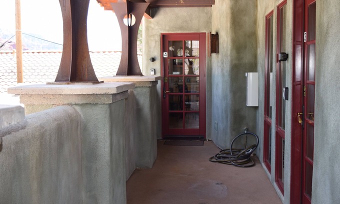 Uptown Sedona Hotel | Walk a Block to Uptown (Our Downtown) to the main shops, tours, restaurants.