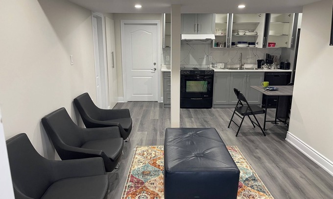 Thorold House | walk-in Basement - in suite Niagara falls
