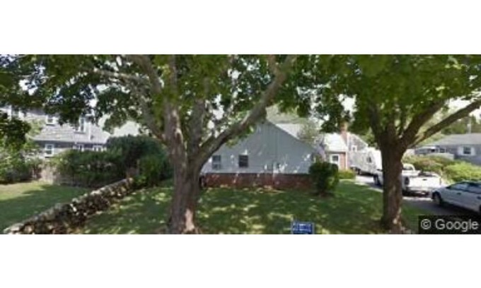 Dartmouth House | Walk to a private neighborhood beach