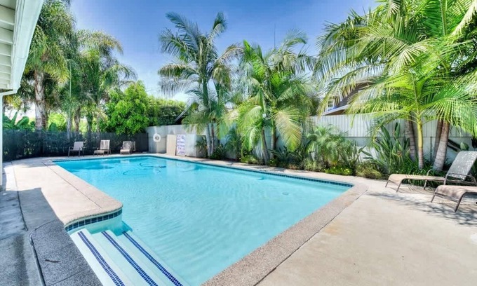 Southwest Anaheim House | Walk to Disneyland 4BR 4BA, Pool/Spa, LiveFirework