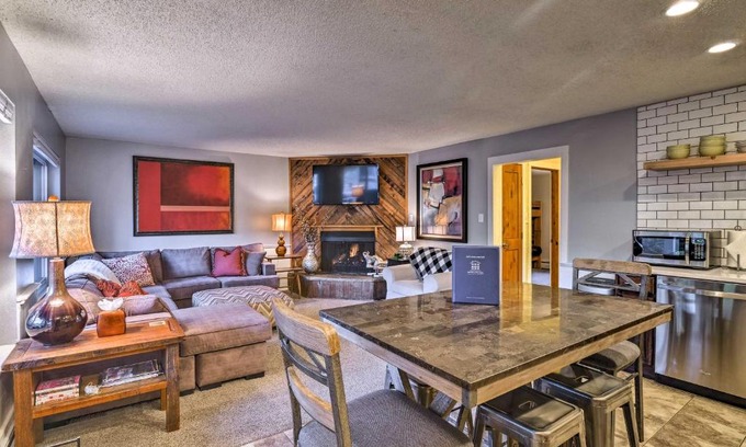 Historic District Apartment | Walk to Slopes Dtwn Breckenridge Condo on Main St