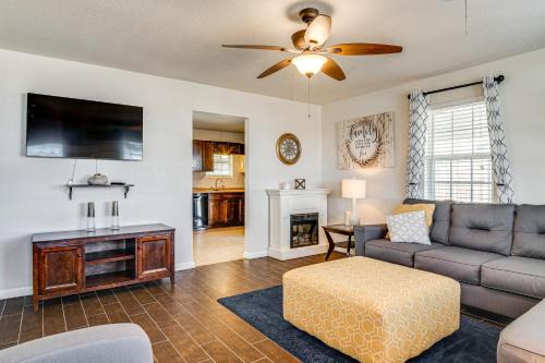 Brenham House | Walk to Town Home with Yard in Brenham!