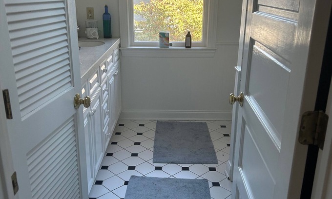 Saint Davids House | Walk To Wayne- With all its Small Town Charm