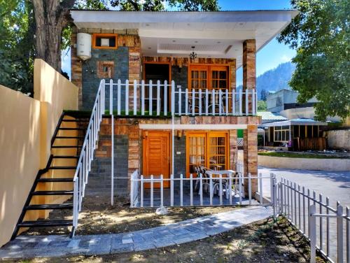 Kalam Villa | Walnut Nest Villa Kalam by Khan Familia Travels