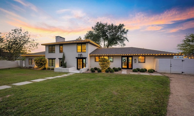 Belton House | Wander Lake Belton