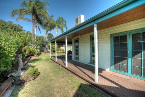 Echuca House | Wandew - Echuca Holiday Homes
