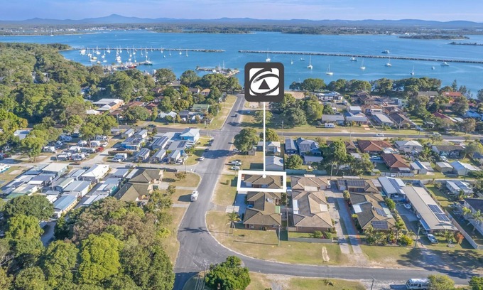 Iluka Apartment | Waratah