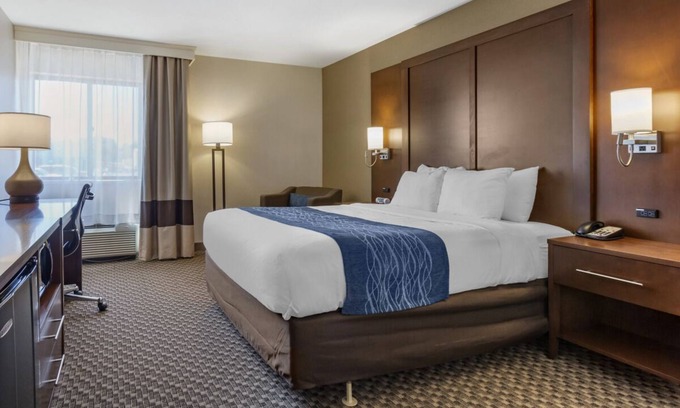Cody House | Warm Inviting Room Perfect for Family Getaways in Downtown Cody