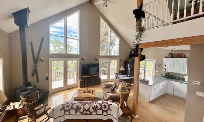 Indian Mountain Cabin | Warm Mountain Escape Secluded Peaceful Hot Tub