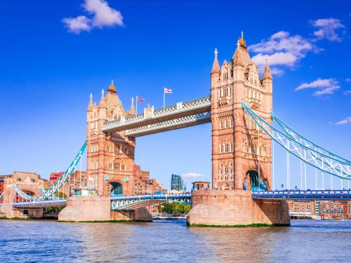 Warwick Apartment | Warwick Square