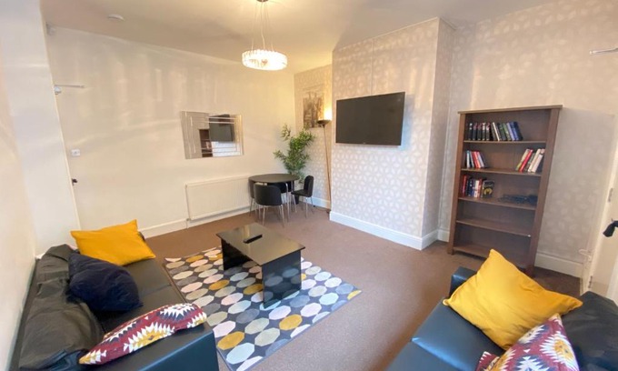 Heaton Apartment | Warwick Street Professional Lets