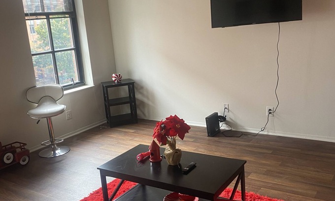 Detroit Apartment | Water Love