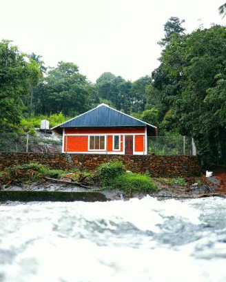 Devikolam Apartment | Water Vibes Mamalakandam