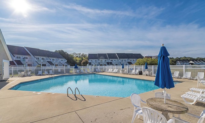 West Ocean City House | Water View Home in West Ocean City, minutes to the Beach and Marinas with Pools