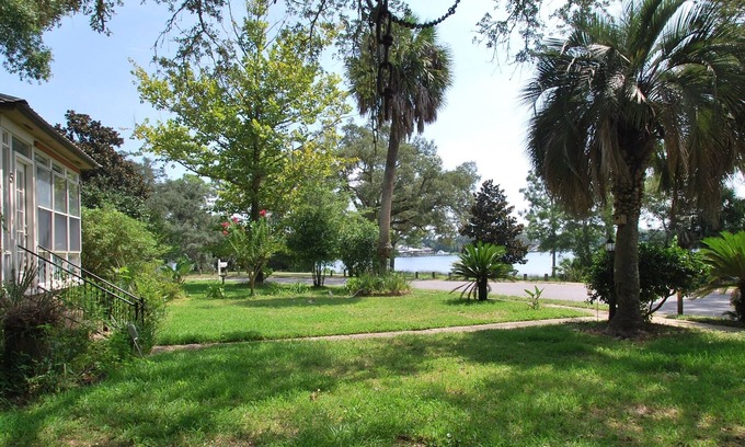 New Warrington House | Water view on the Park at Navy Point