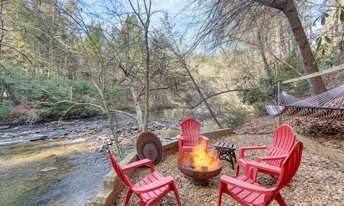 Ellijay Cabin | Waterfront Cabin w/Beautiful River View & Hot Tub