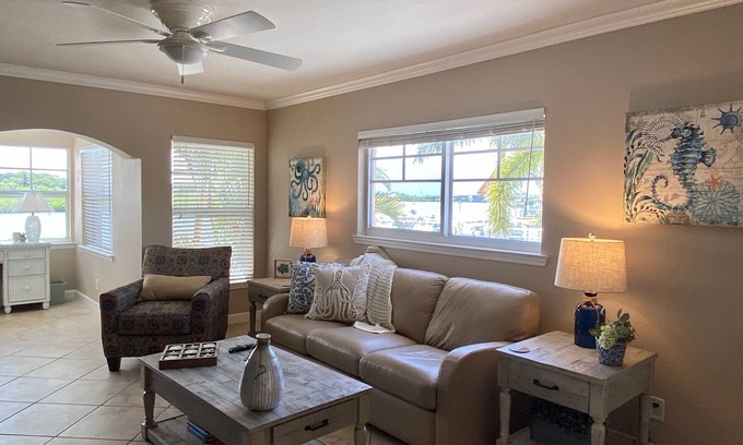 Indian Shores Condo | Waterfront Condo - Plush Furnishings - White Sandy Beaches - Corner Unit