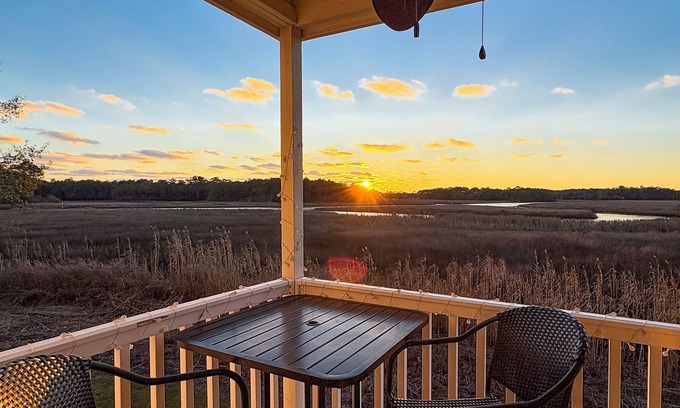 Gulf Park Estates Condo | Waterfront condo at Harbor Landing G02 - Relax in BEAUTIFUL Ocean Springs
