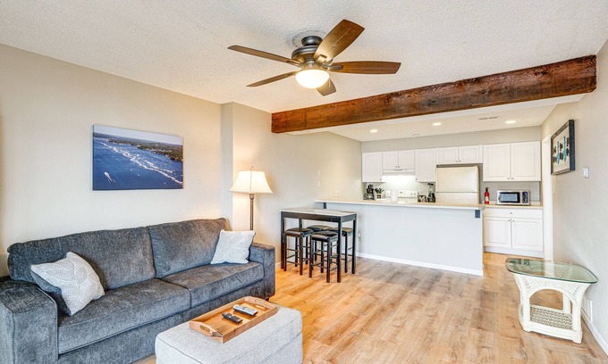 Lake Ozark Condo | Waterfront Condo w/Deck on Lake of the Ozarks!