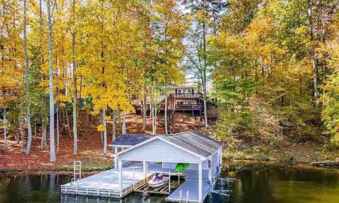 Semora House | Waterfront Cottage with Fast Wifi - Stay a Little Longer