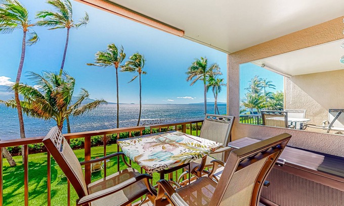 Maalaea Condo | Waterfront gem with heated pool, hot tub, private beach, lanai, grill, W/D, & AC