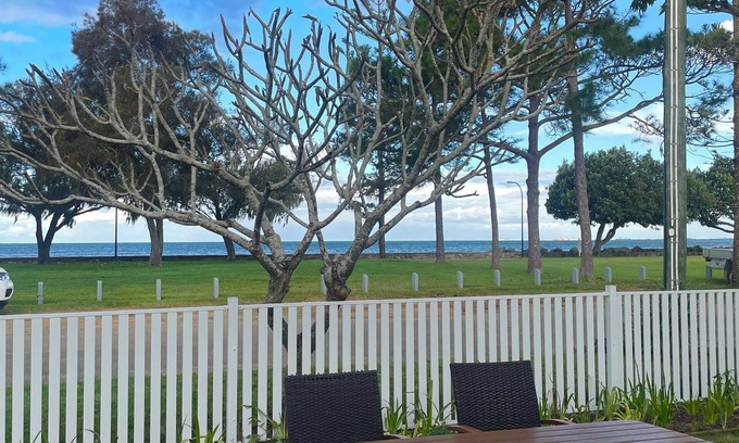 Brisbane House | Waterfront Home in Brighton - Newly Renovated!