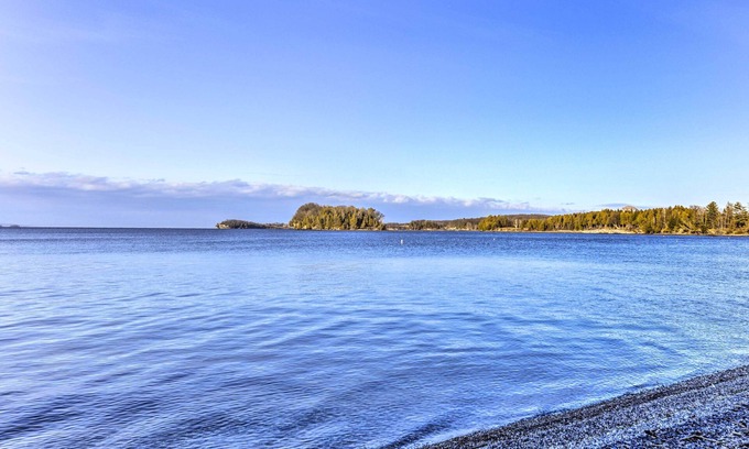Shelburne House | Waterfront Lake Champlain Vacation Rental!