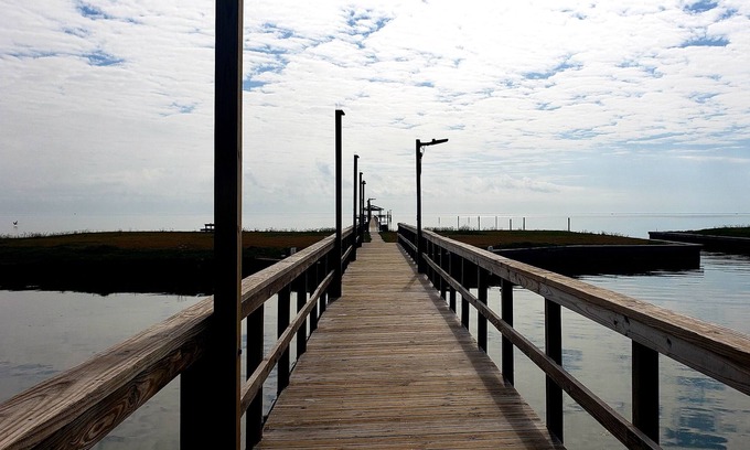 Sailhouse Condo | Waterfront Retreat at RRYCC