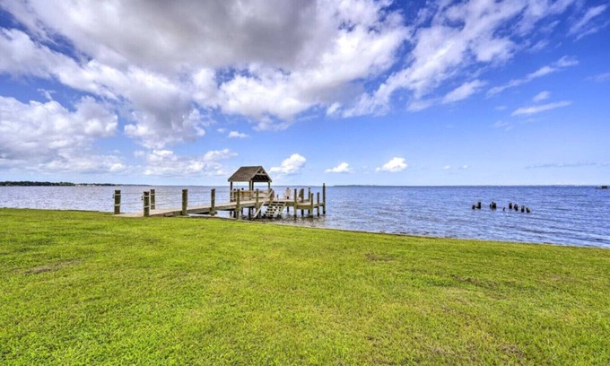 Currituck House | Waterfront Retreat w/Pier, Game Room & Fire Pit