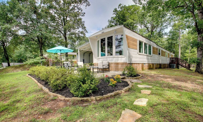Mid America House | Waterfront Royal Home w/Dock & Patio!