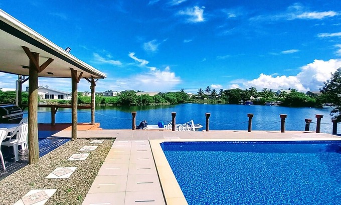 Wailoloa Apartment | Waterfront Sunset Apt Fantasy Island