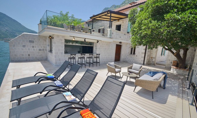 Kotor Villa | Waterfront Villa Galeano Kotor